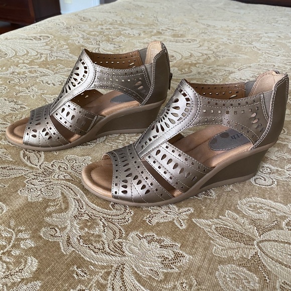 Earth wedge sandals - Picture 2 of 4